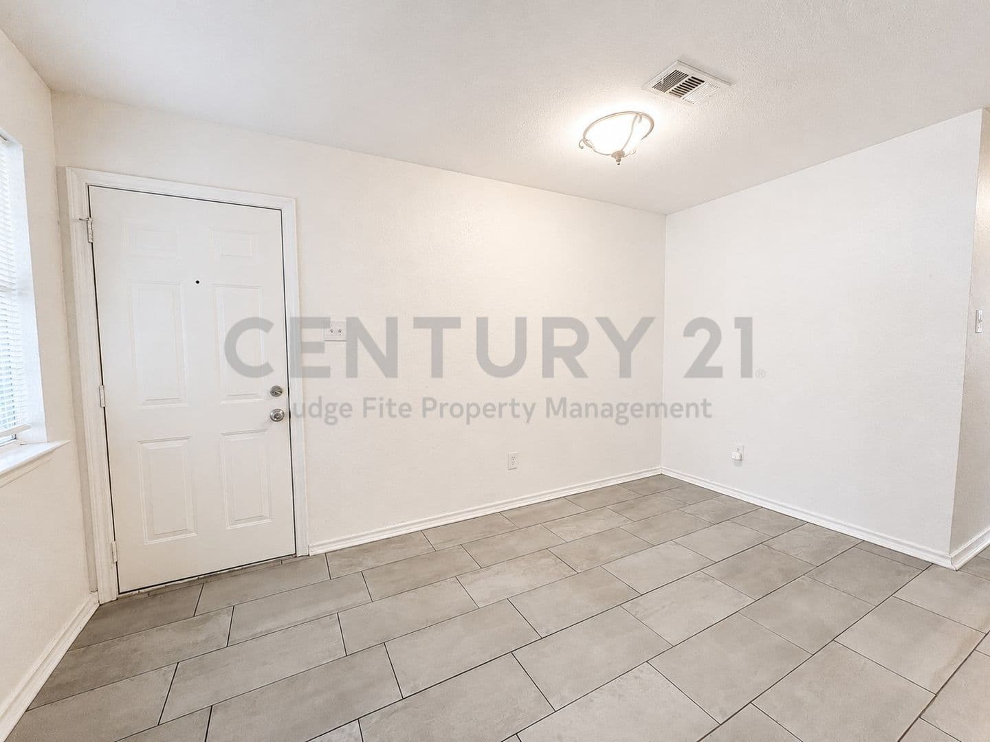 Fort Worth House: 3417 Stanley Avenue