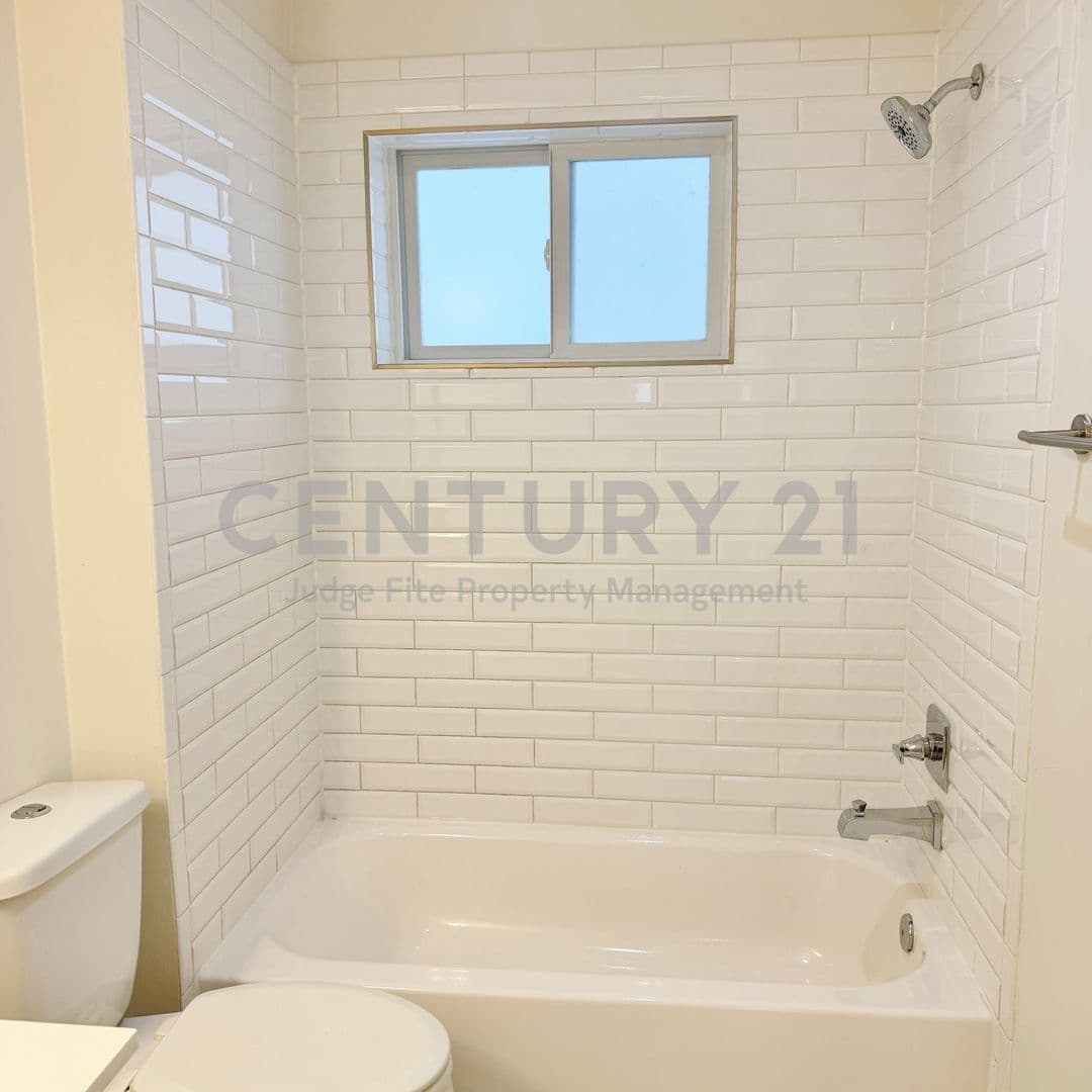 Dallas Condo: 5010 San Jacinto Street #201