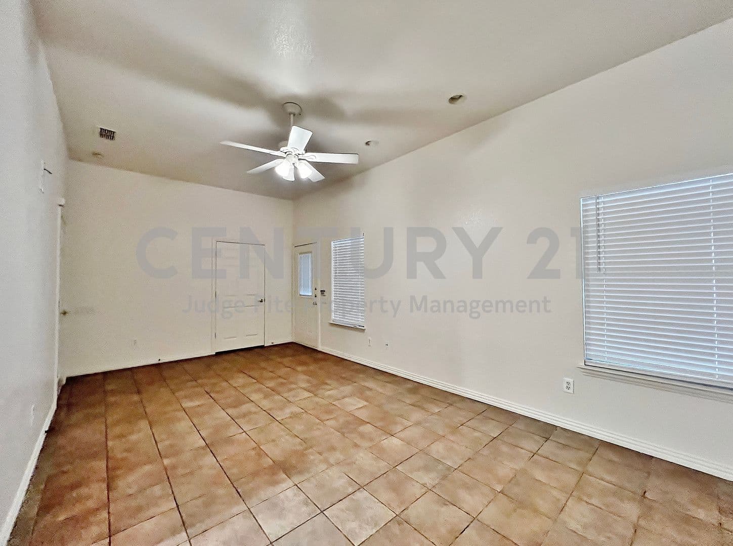 Arlington House: 5131 Trail Dust Lane
