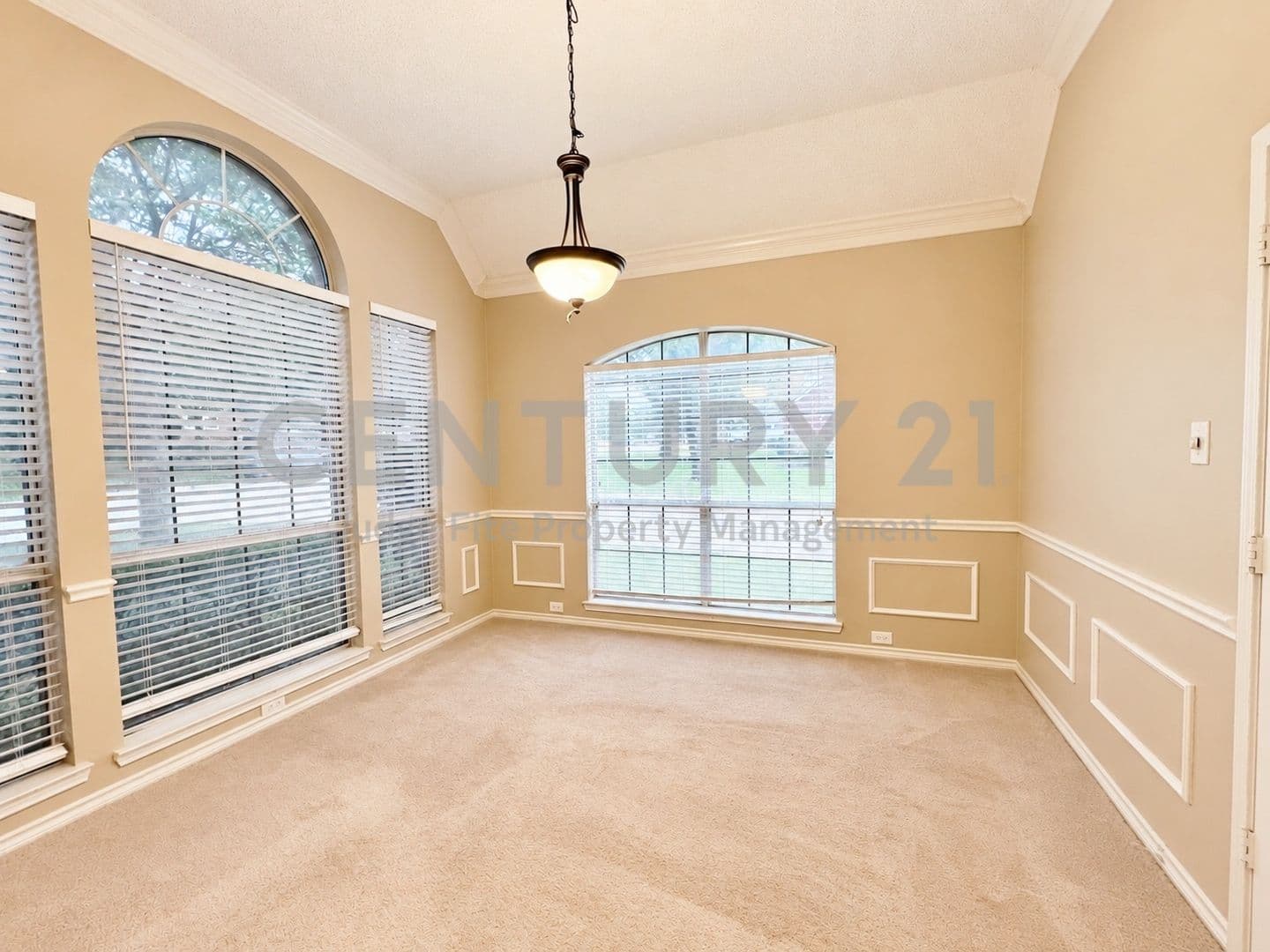 Highland Village House: 2685 Hillside Drive
