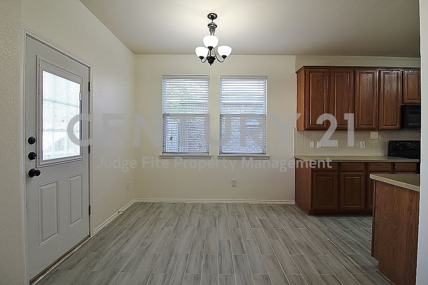 Fort Worth House: 10125 Sourwood Drive