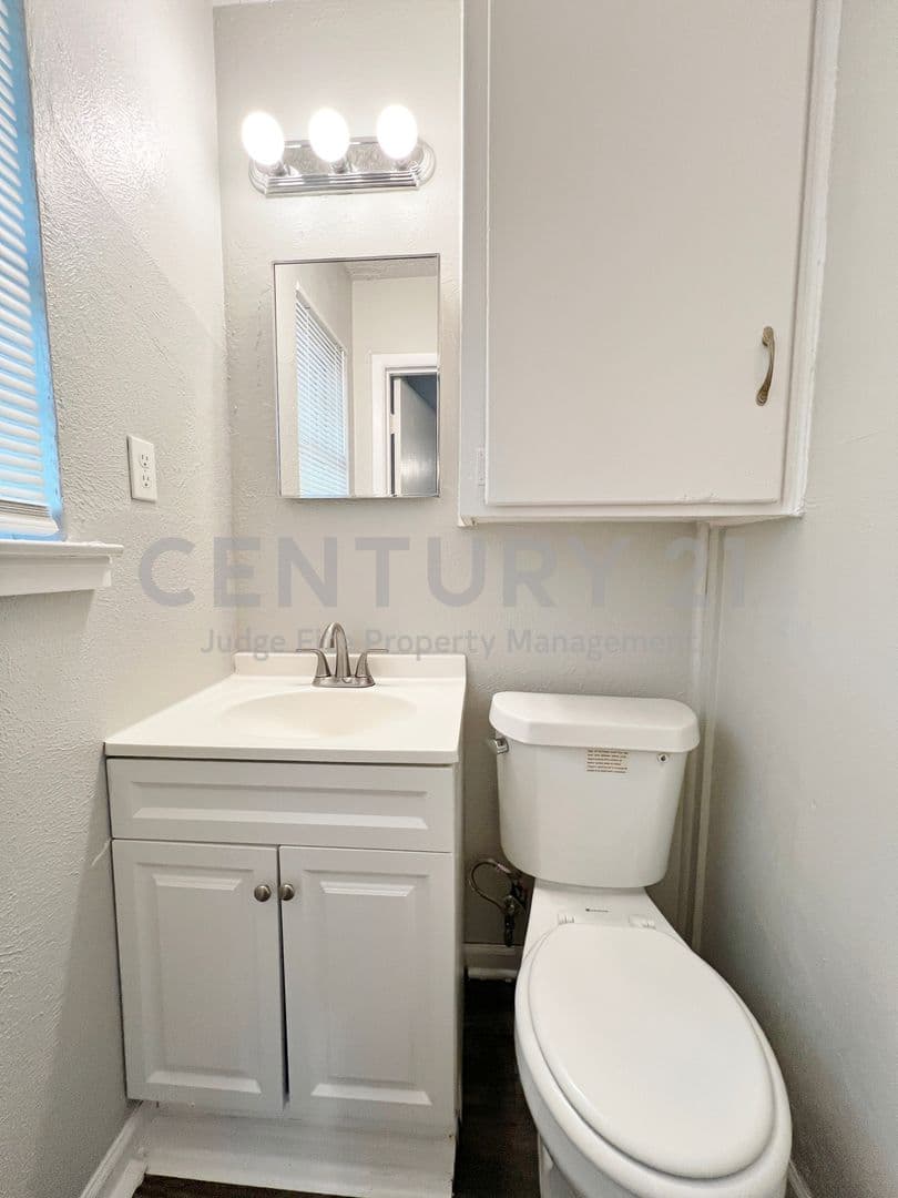 Fort Worth House: 5301 Mansel Lane