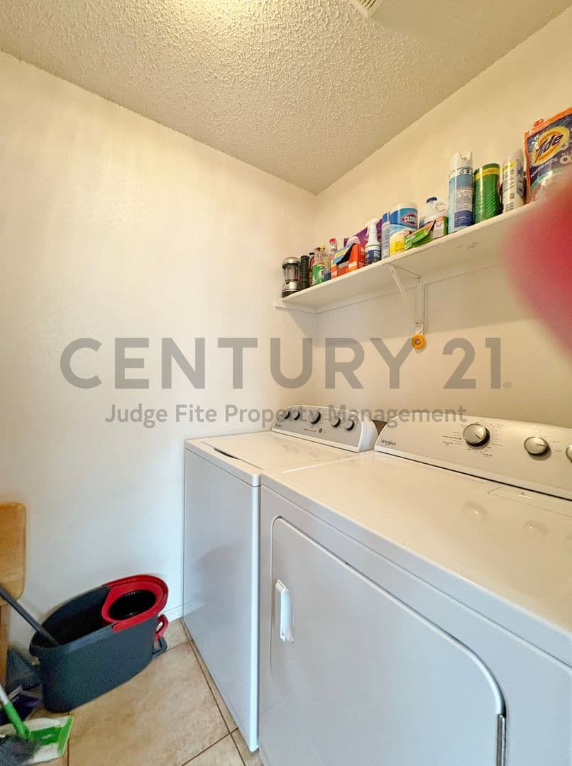 Little Elm House: 1708 Canyon Oaks Drive