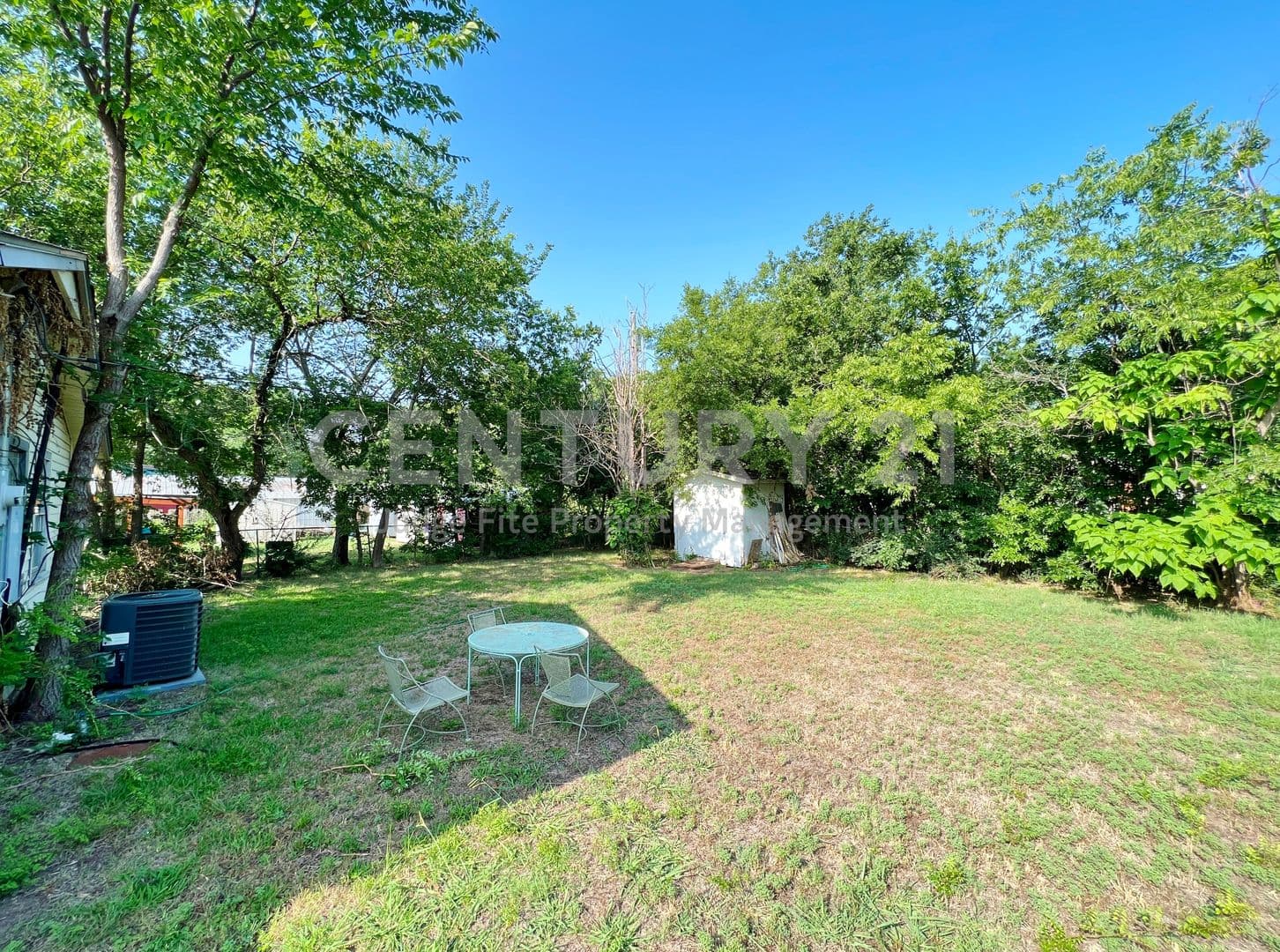 Denton House: 3909 Atlas Drive