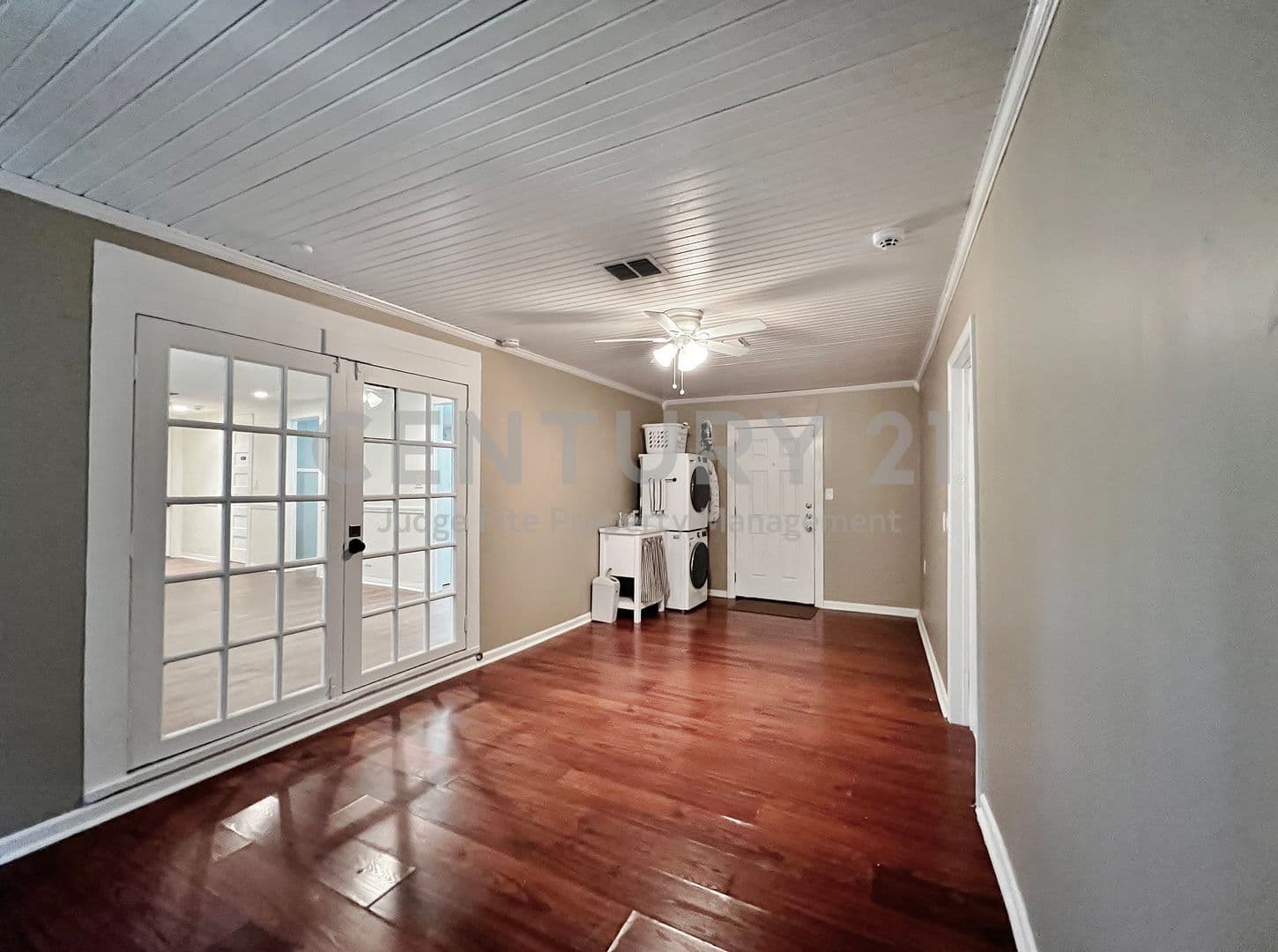 Granbury House: 713 Spring Street