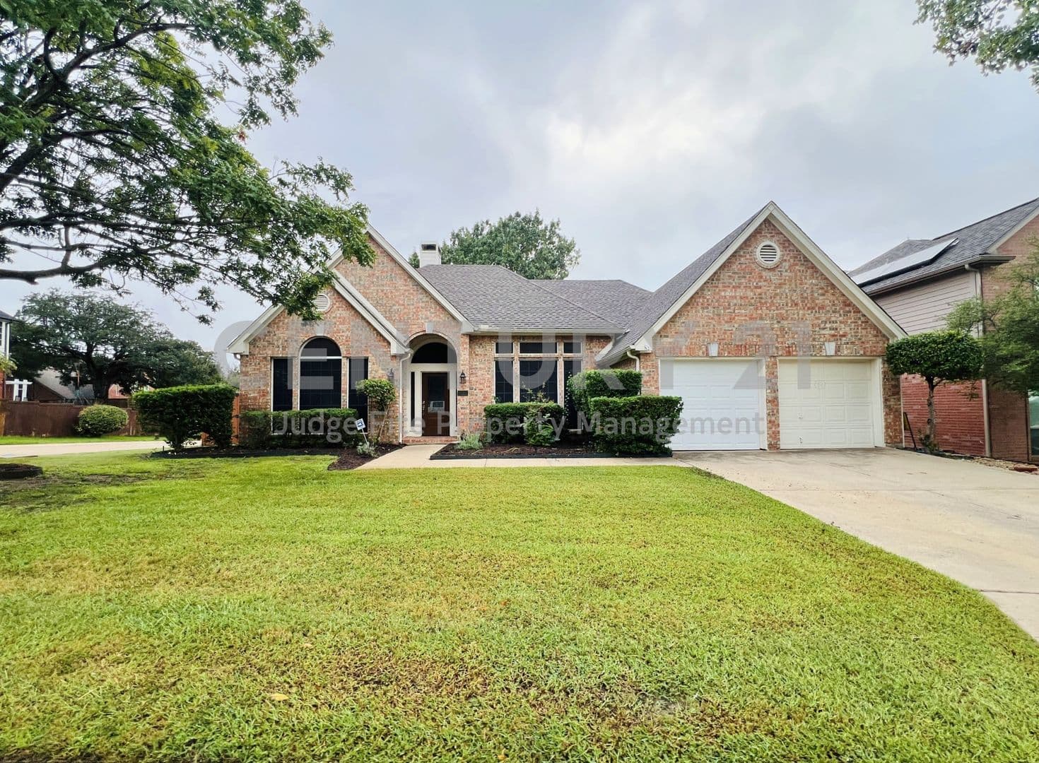 Highland Village House: 2685 Hillside Drive