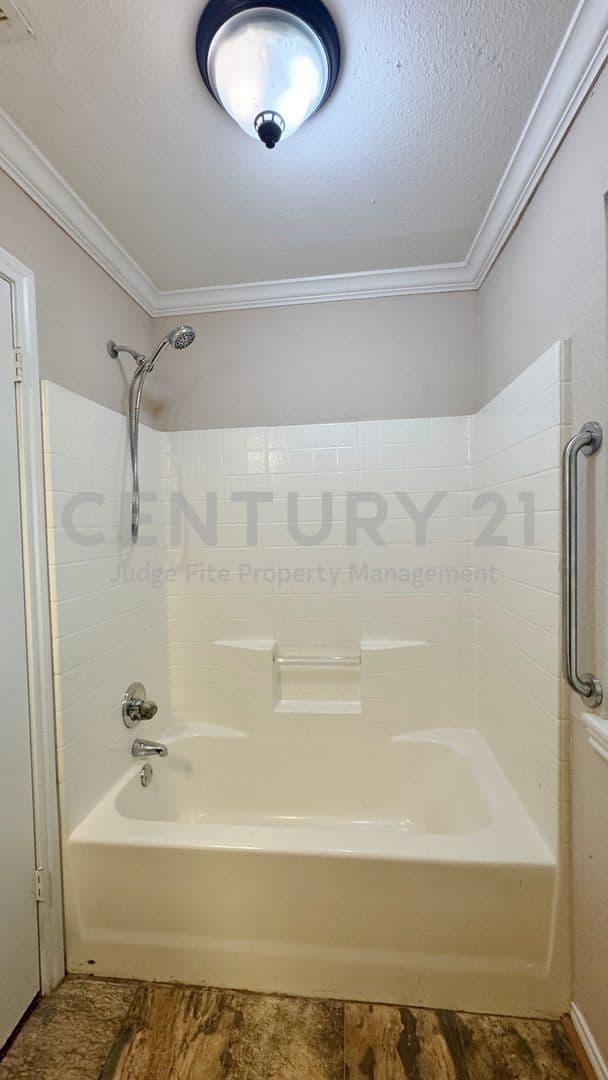 Trinidad House: 304 Boot Ranch Road