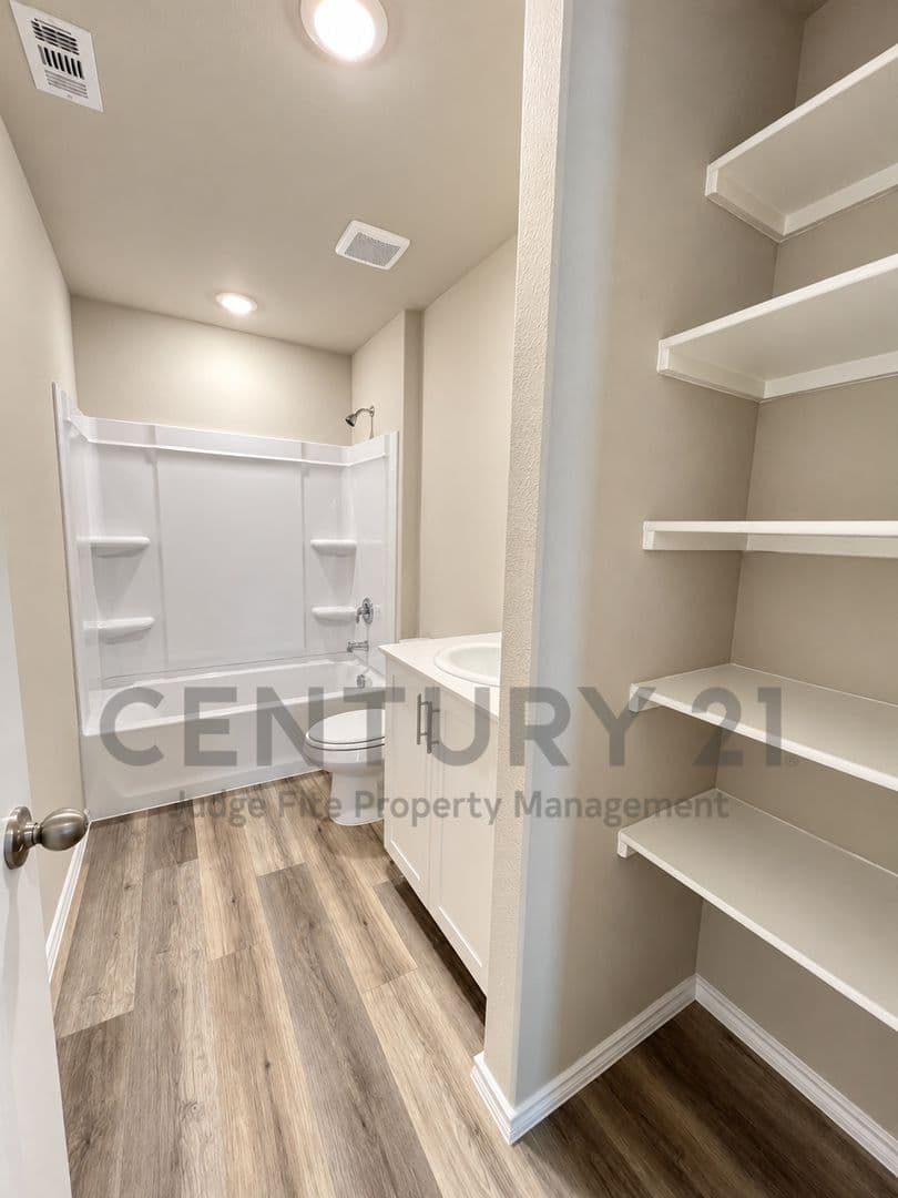 Denton House: 2721 Flowers Drive