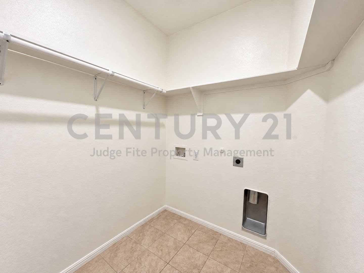 Fort Worth House: 712 Ben Lake Trail