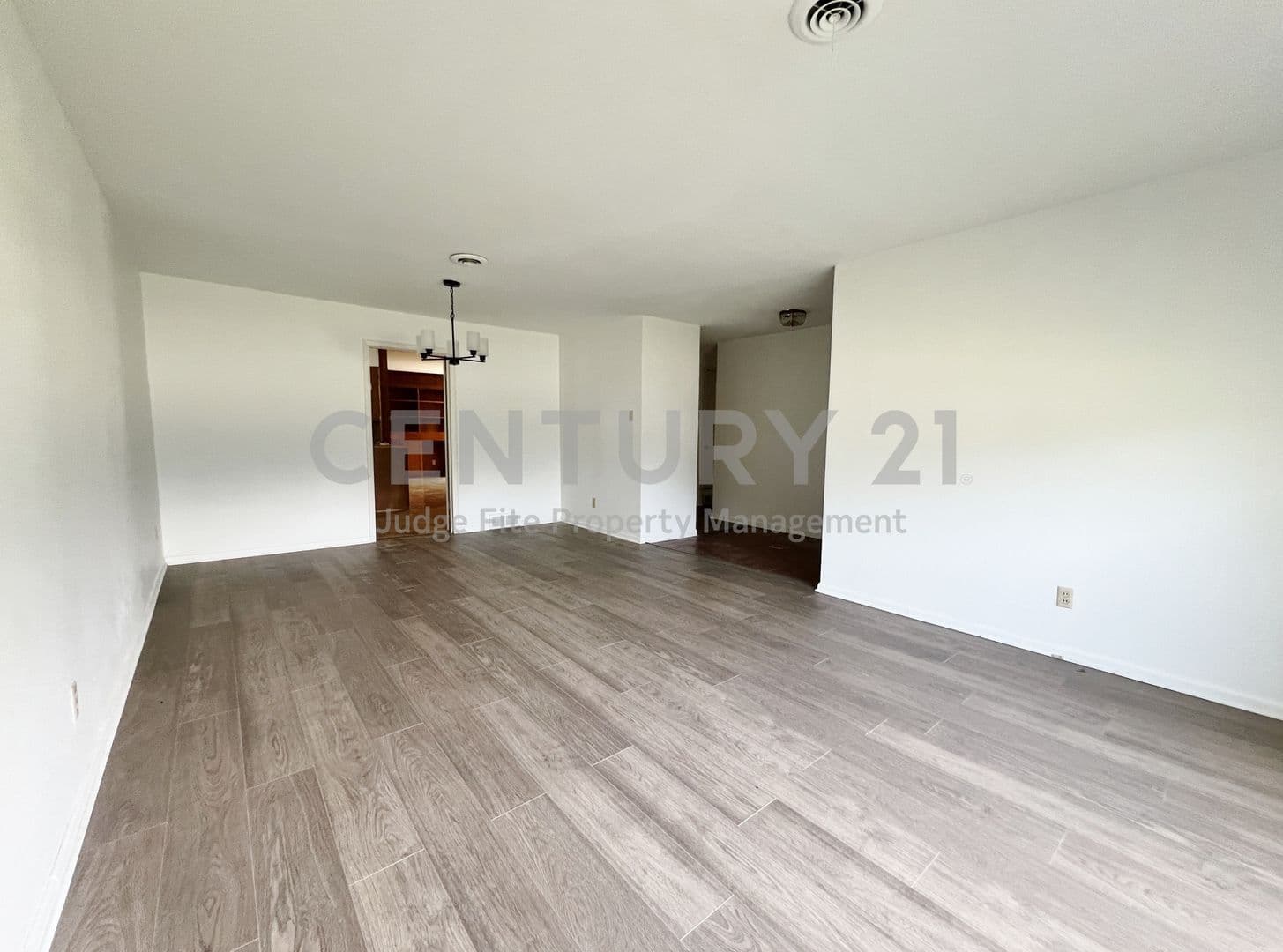 Dallas House: 3641 Townsend Drive