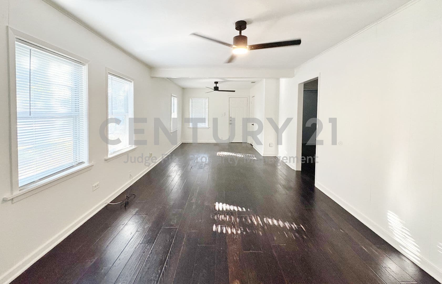 Rockwall House: 206 Renfro Street