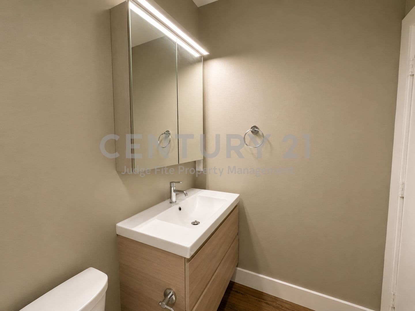Fort Worth Condo: 1320 May Street #200