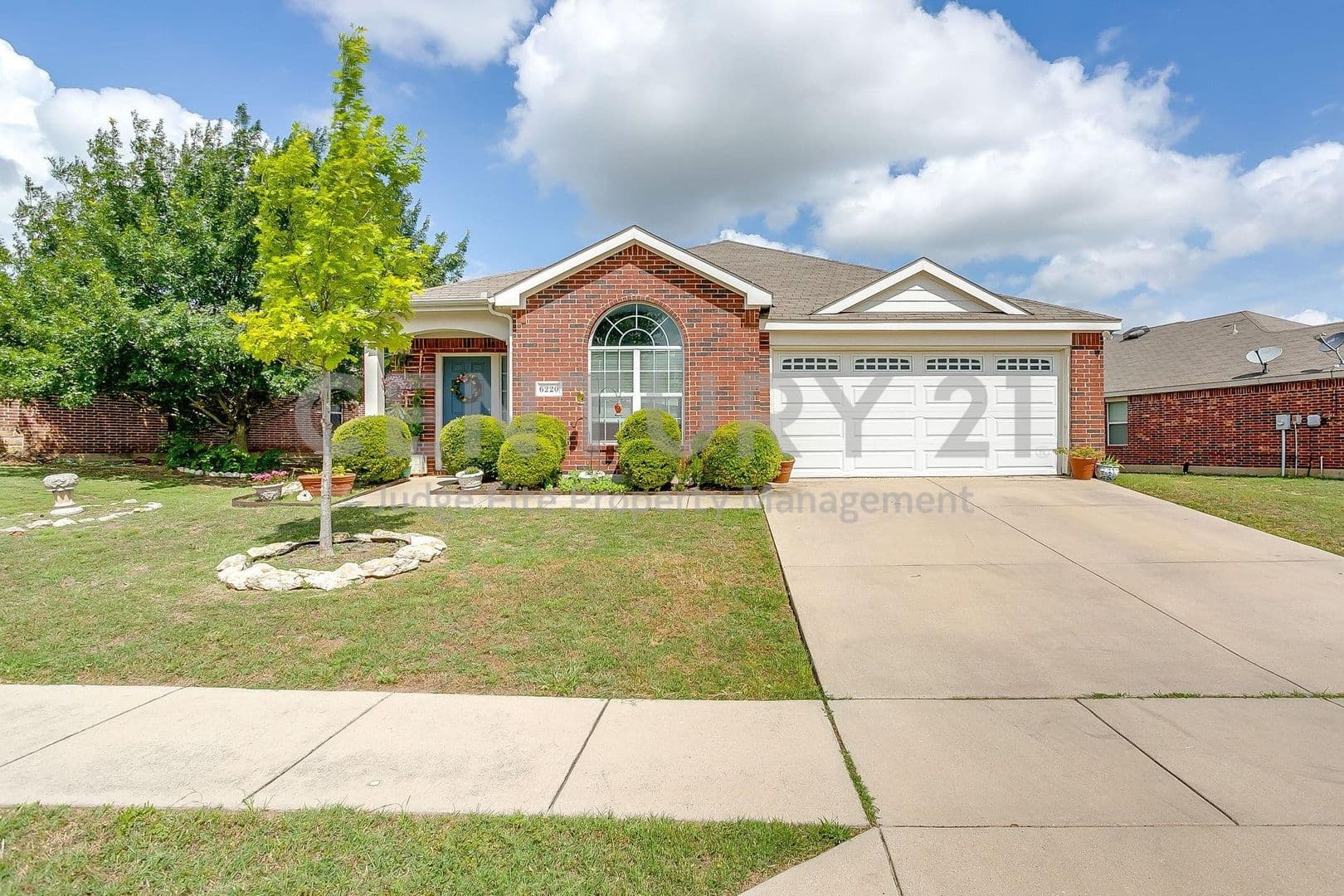 Fort Worth House: 6220 Granite Creek