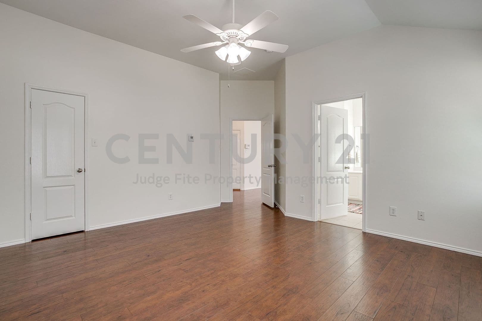 Fort Worth House: 6220 Granite Creek