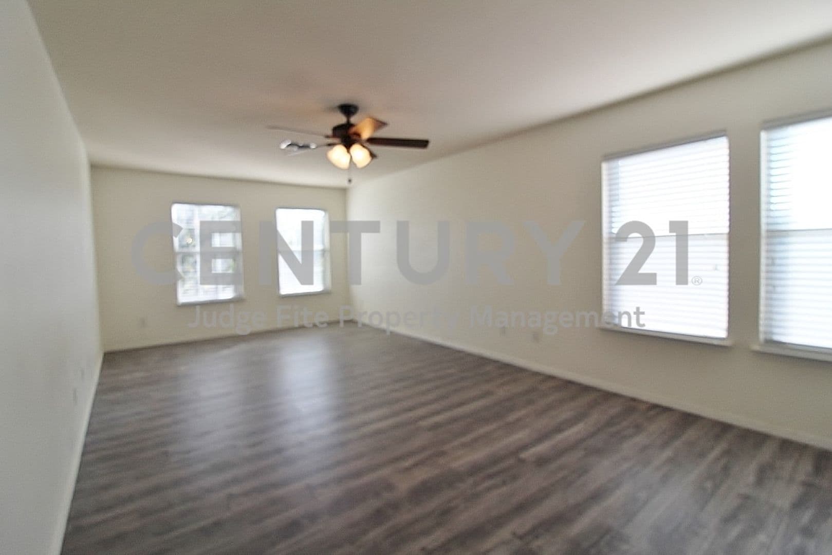 Fort Worth House: 10125 Sourwood Drive