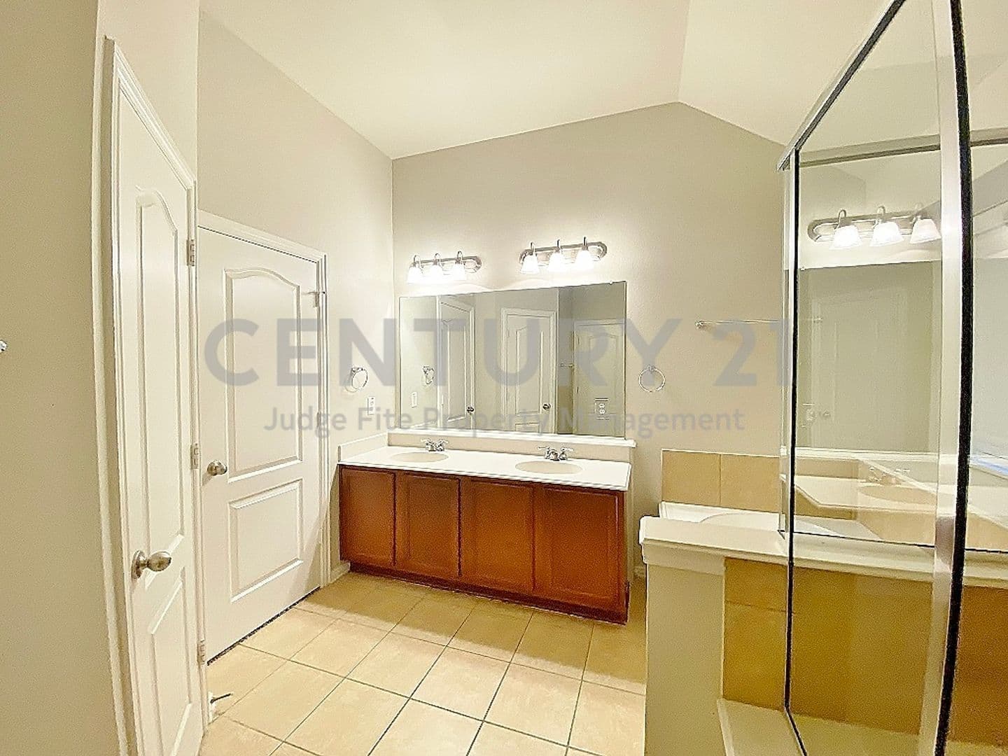 Denton House: 2400 Miranda Place