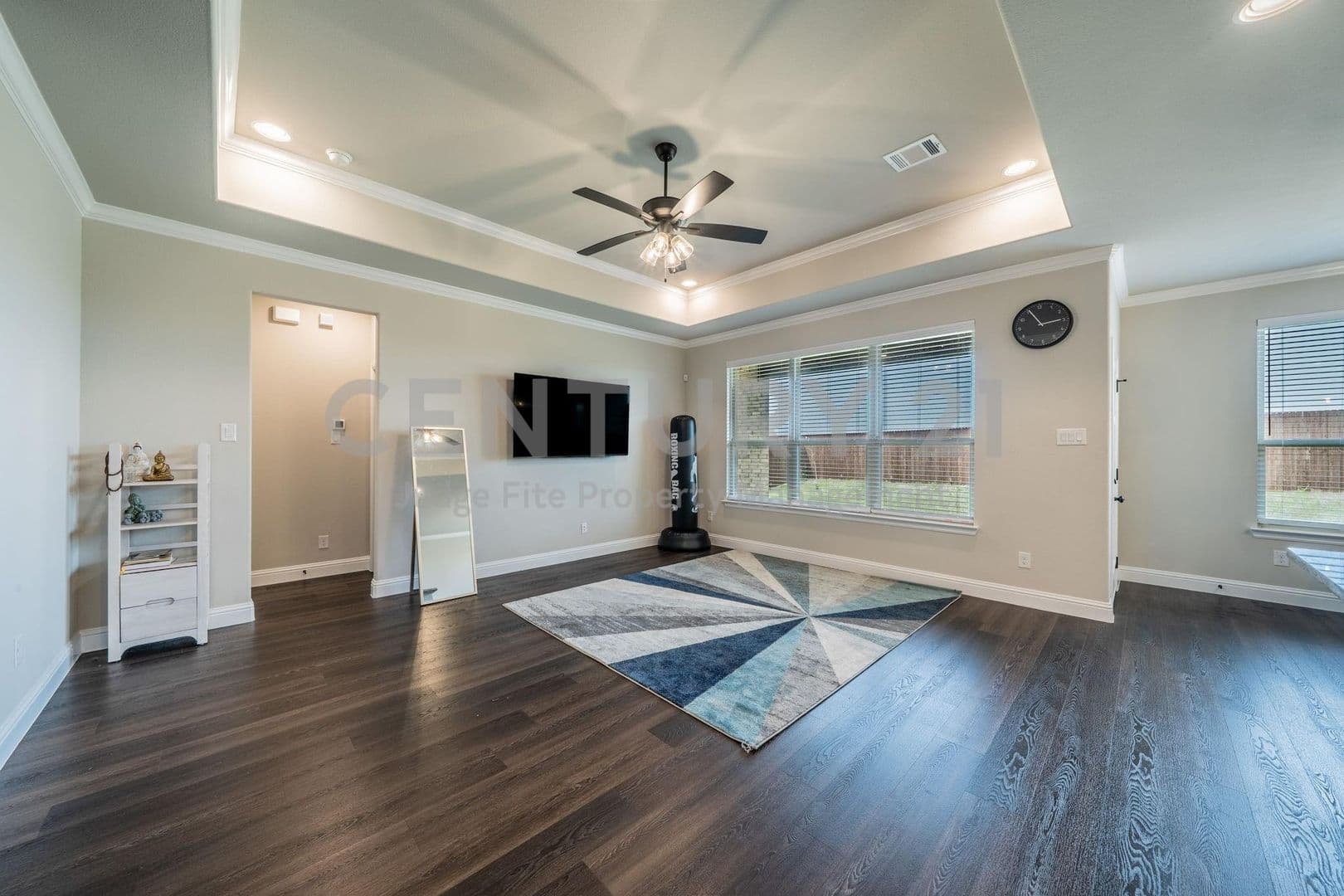 Alvarado House: 1057 Nighthawk Trail