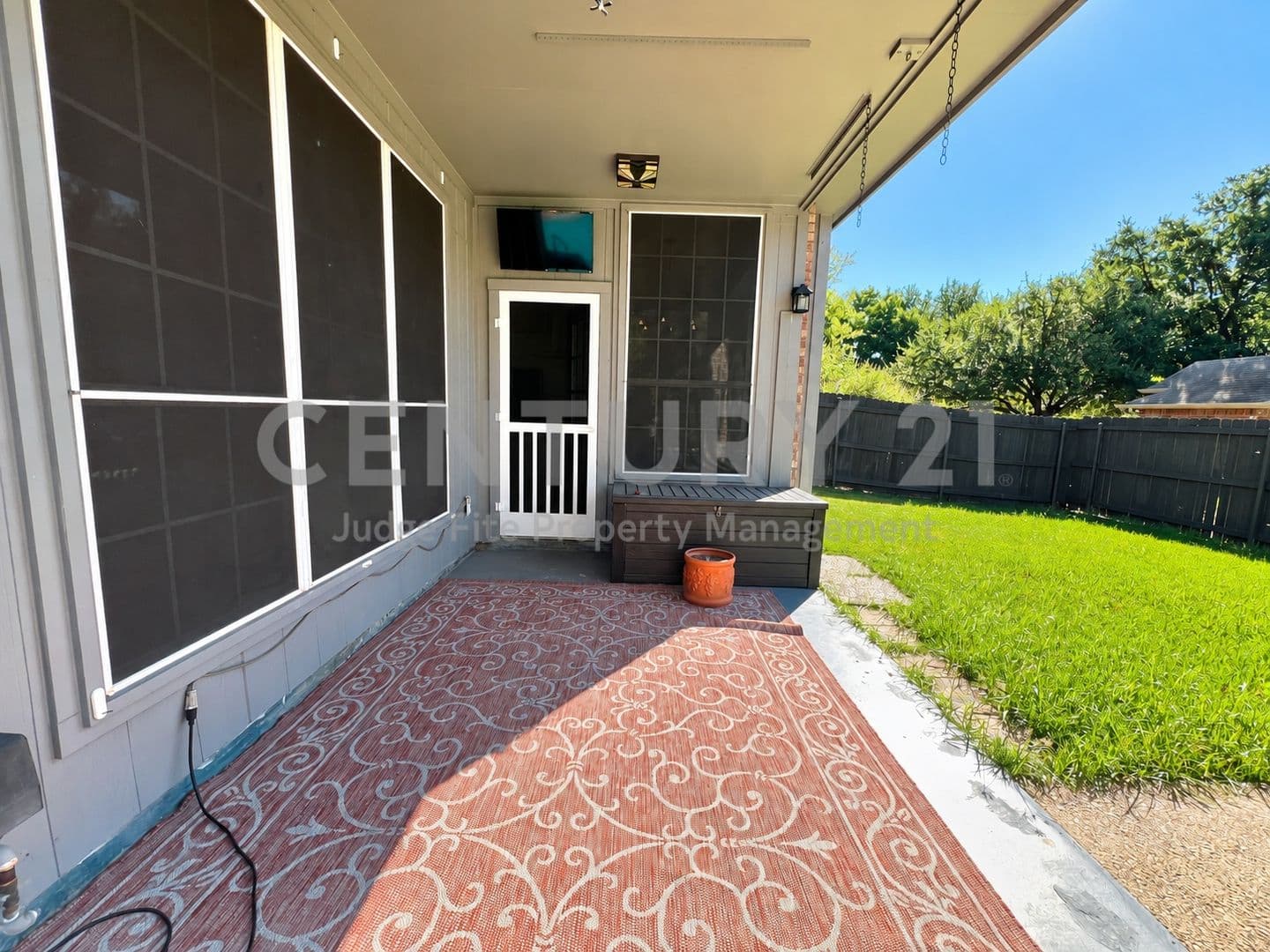 Keller House: 1606 Sarah Brooks Drive