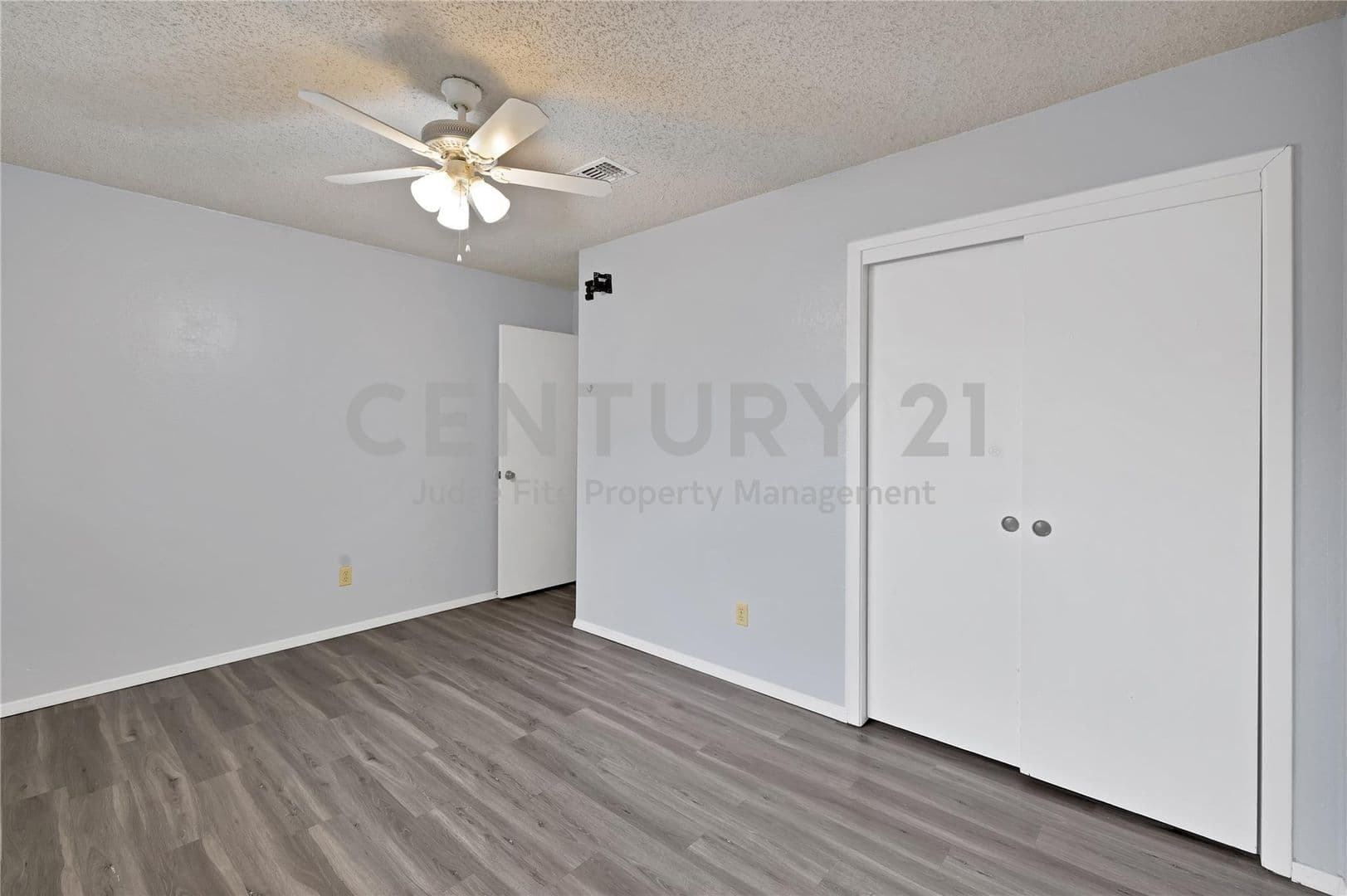 Fort Worth House: 7357 Channel View Drive