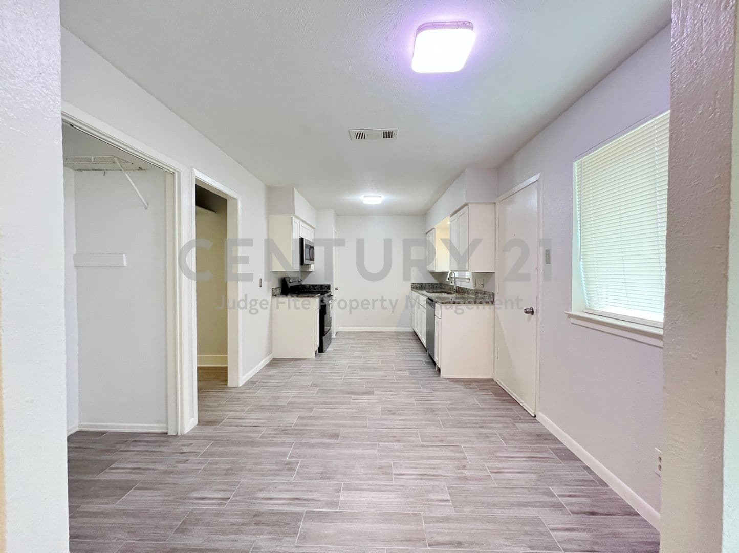 Irving House: 2121 Spanish Trail