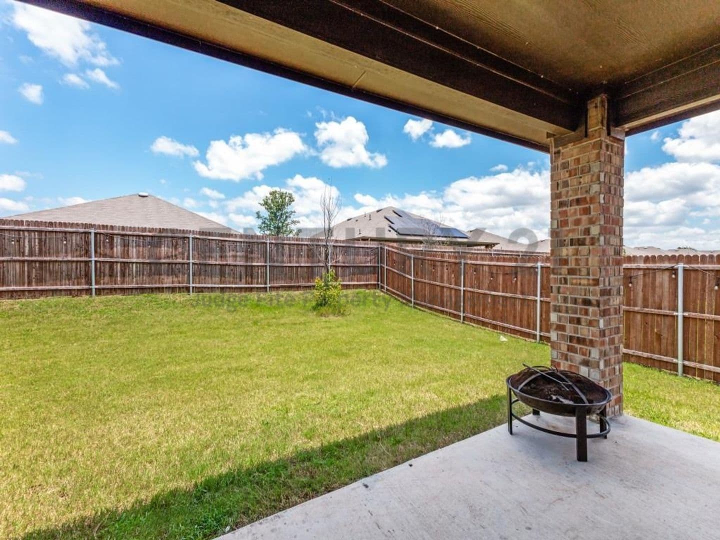 Dallas House: 15127 Athena Drive