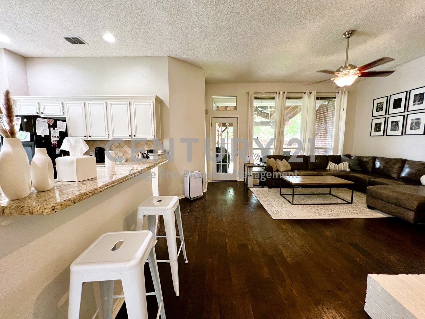 Frisco House: 11413 Huntington Road