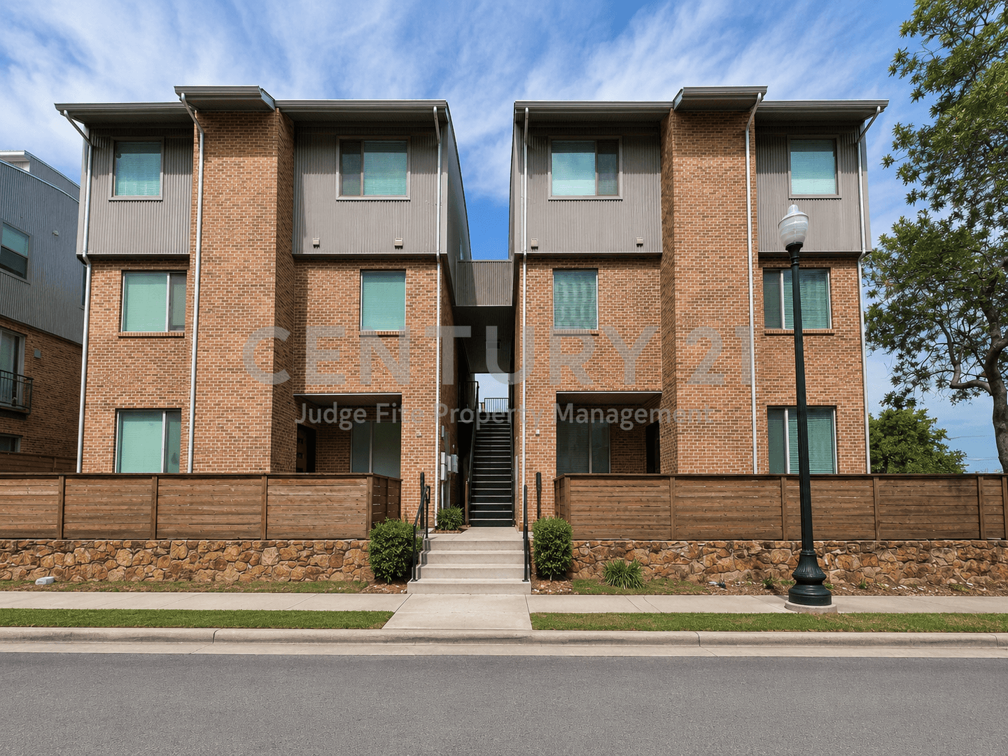 Fort Worth Condo: 1320 May Street #200