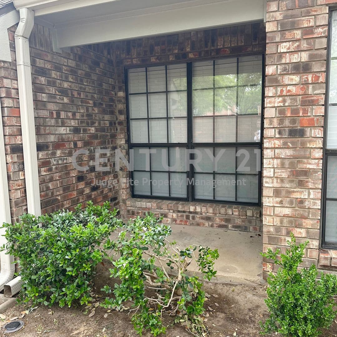 Coppell Condo: 449 Harris Drive #101J