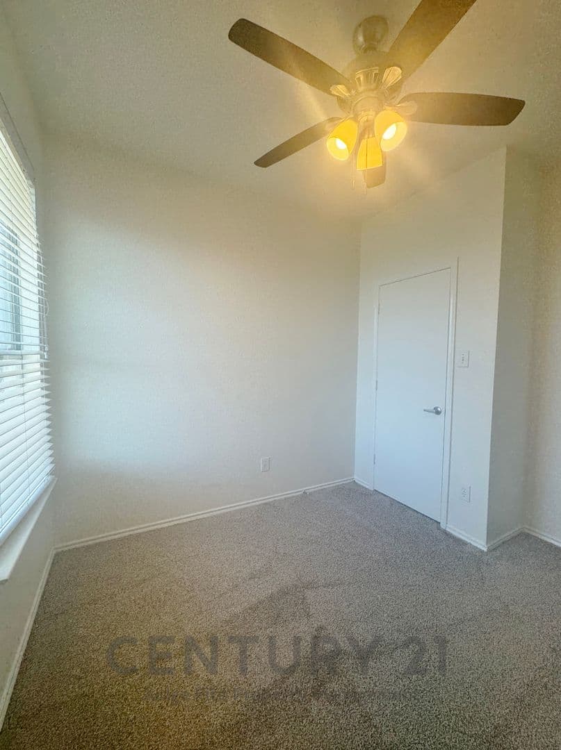 Mesquite Townhome: 2264 Stonebrook Lane