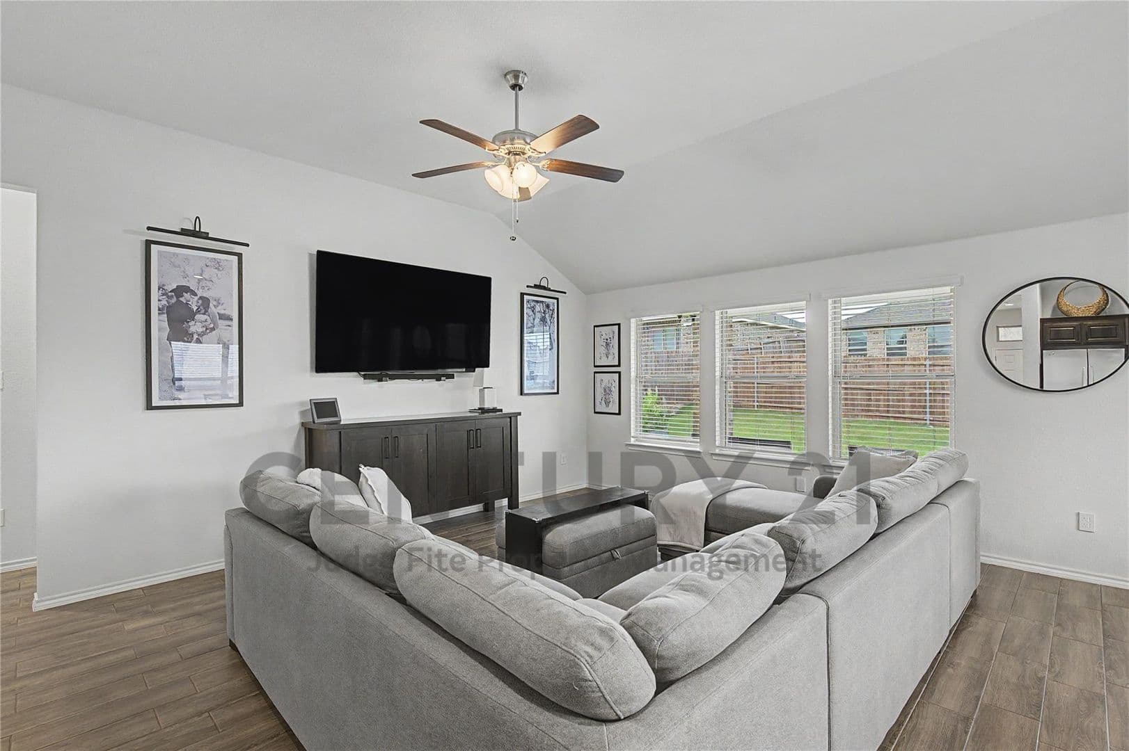 Weatherford House: 1825 Agarito Drive
