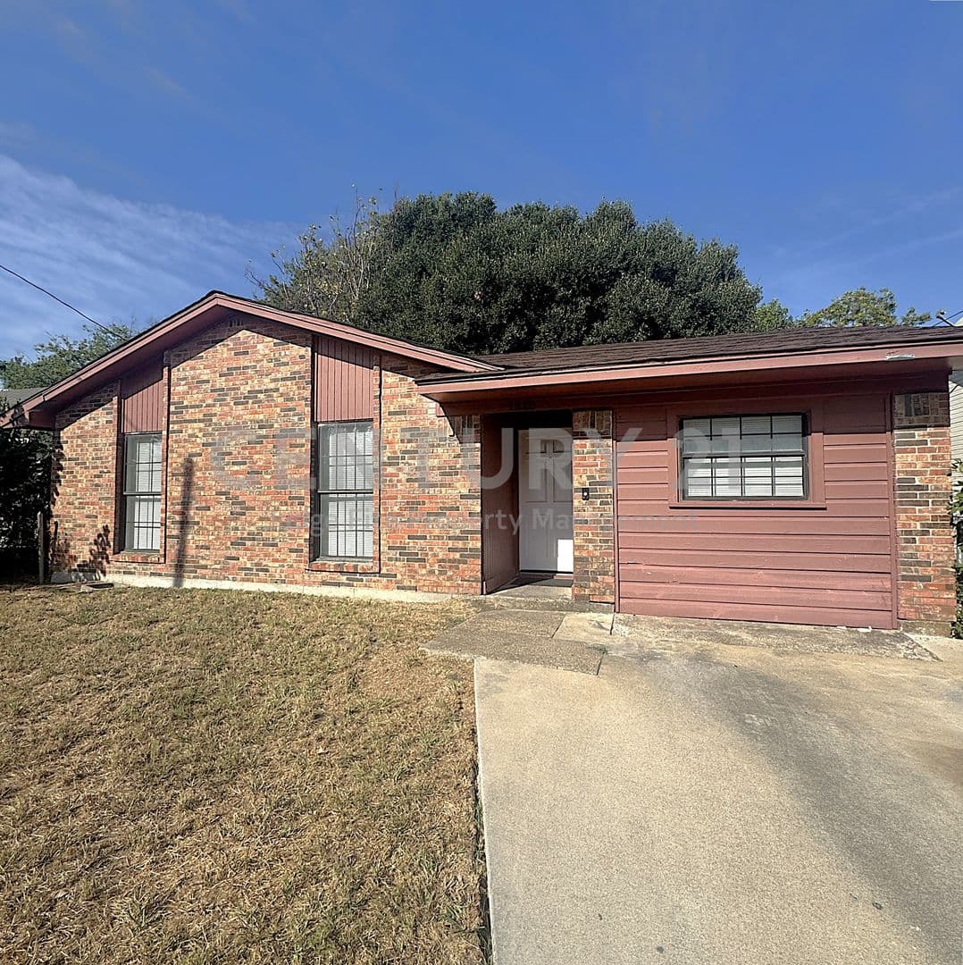 Terrell House: 1320 S. Rockwall Avenue