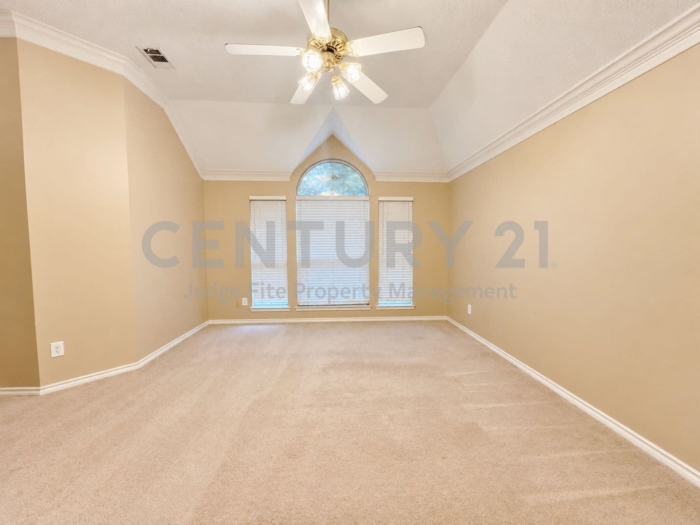 Highland Village House: 2685 Hillside Drive