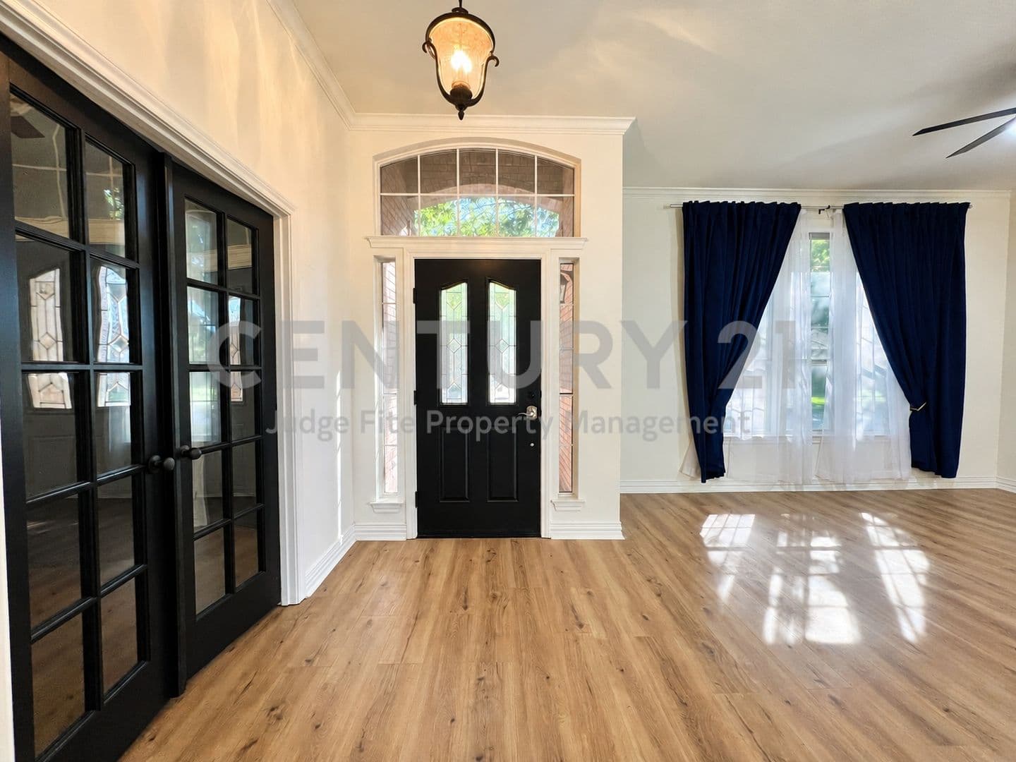 Keller House: 1606 Sarah Brooks Drive