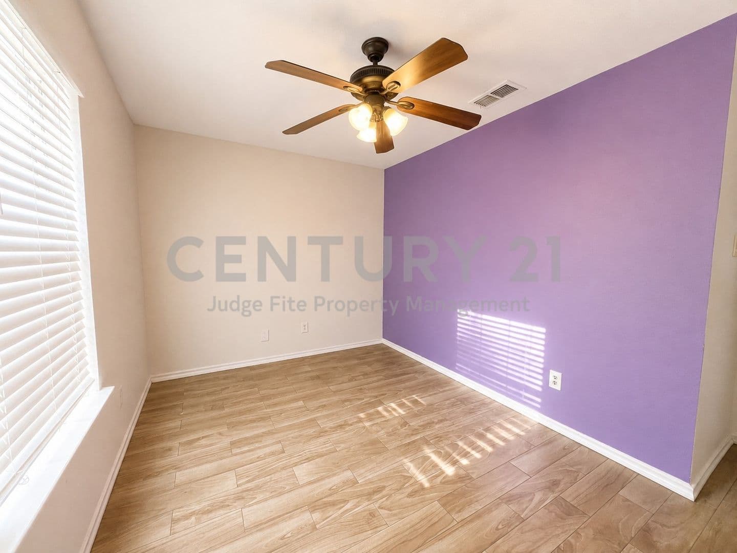Fort Worth House: 3417 Stanley Avenue