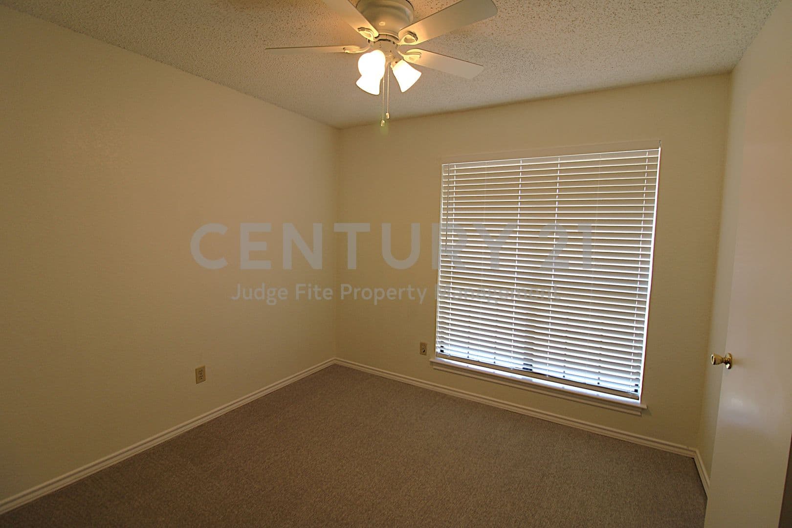DeSoto House: 1232 Mockingbird Lane