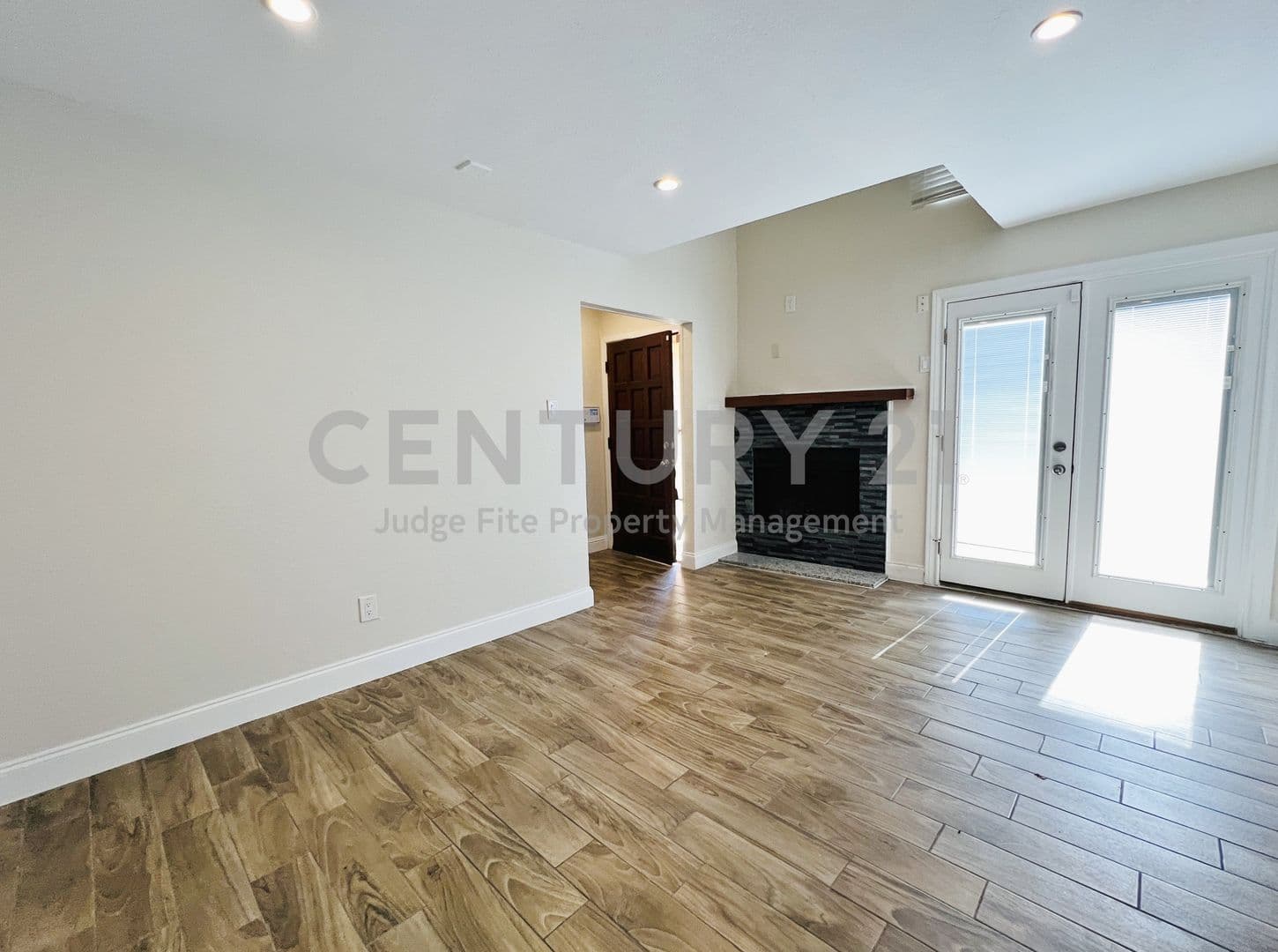 Irving Condo: 4220 Madera Road