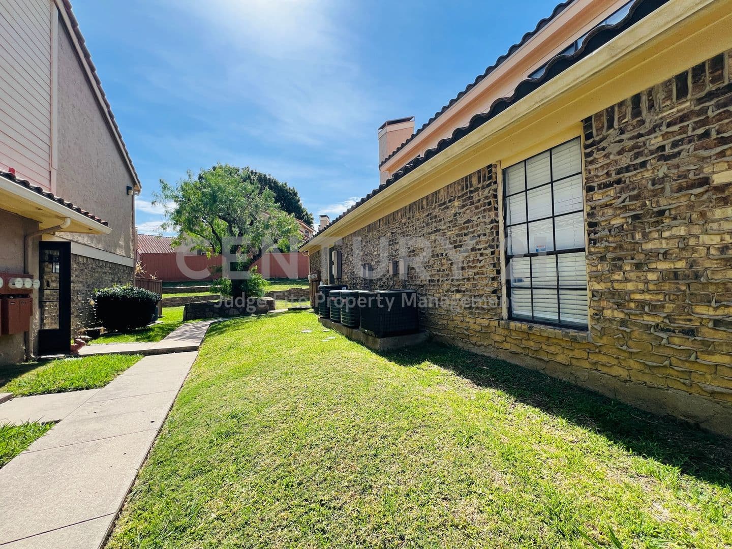 Irving Condo: 4220 Madera Road
