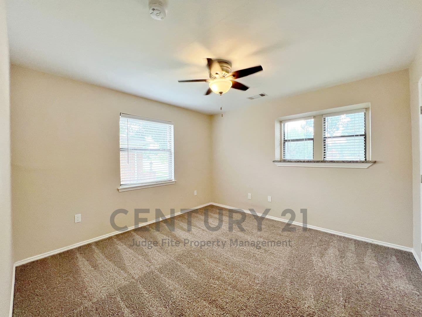 Bedford House: 3101 Murphy Drive
