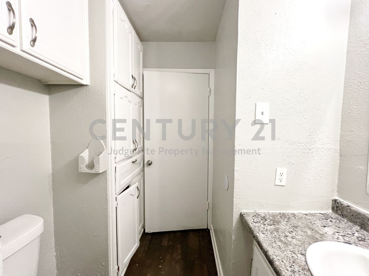 Fort Worth House: 5301 Mansel Lane