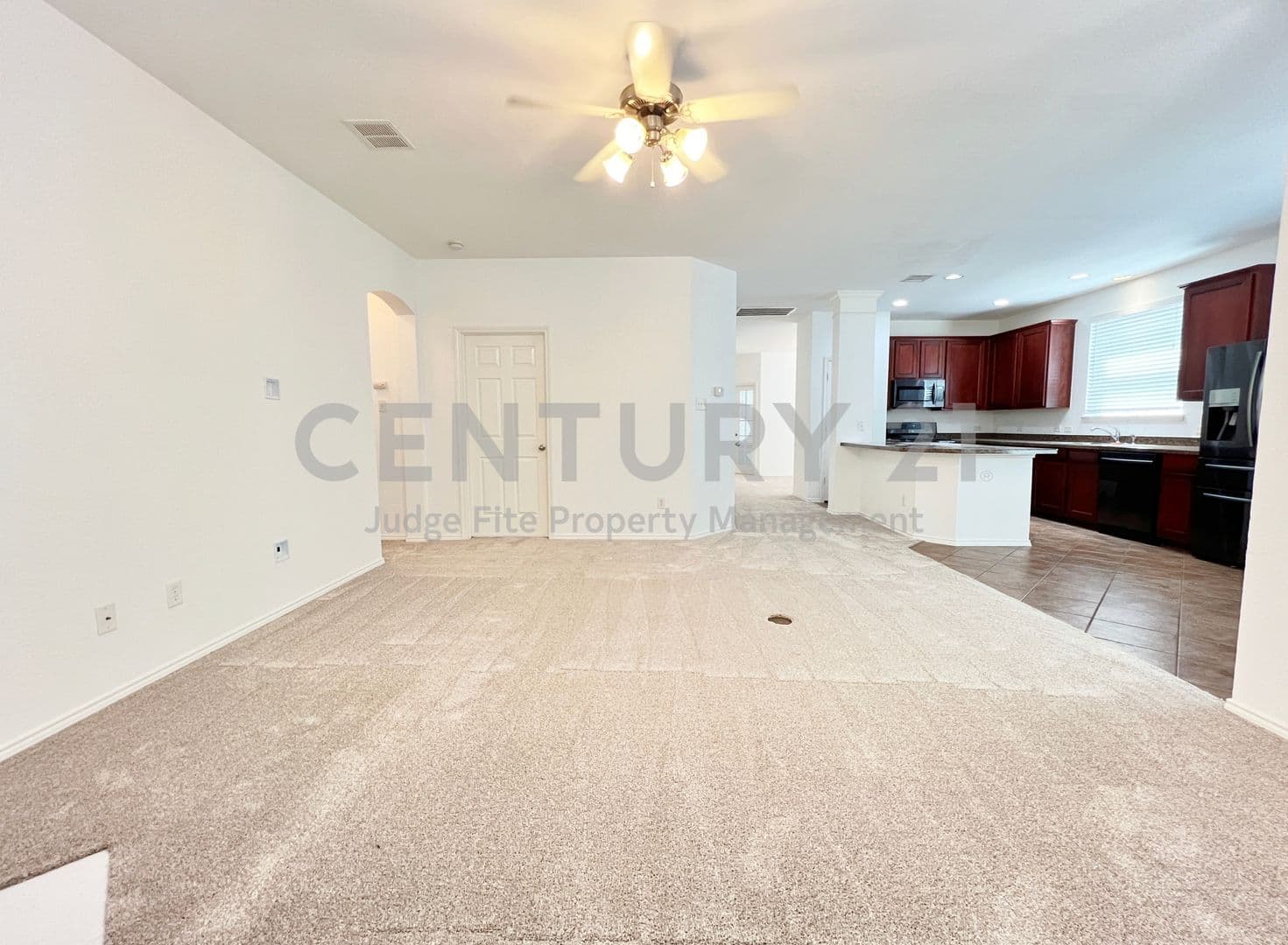 Roanoke House: 15465 Adlong Drive