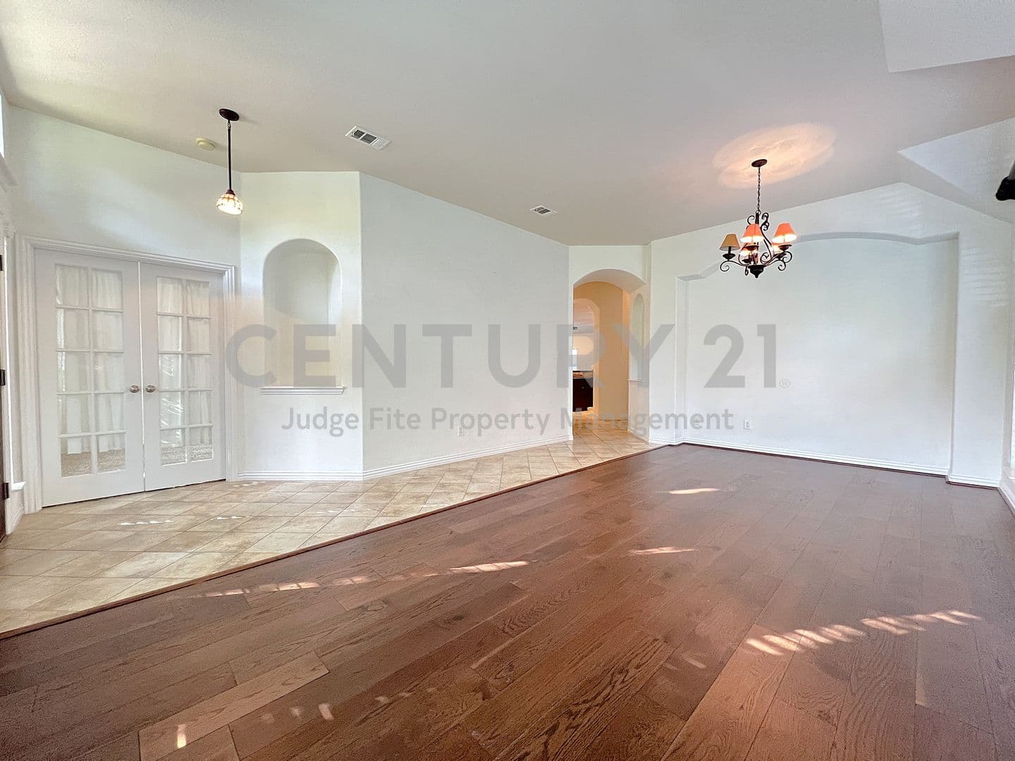 Denton House: 4120 Colina Avenue