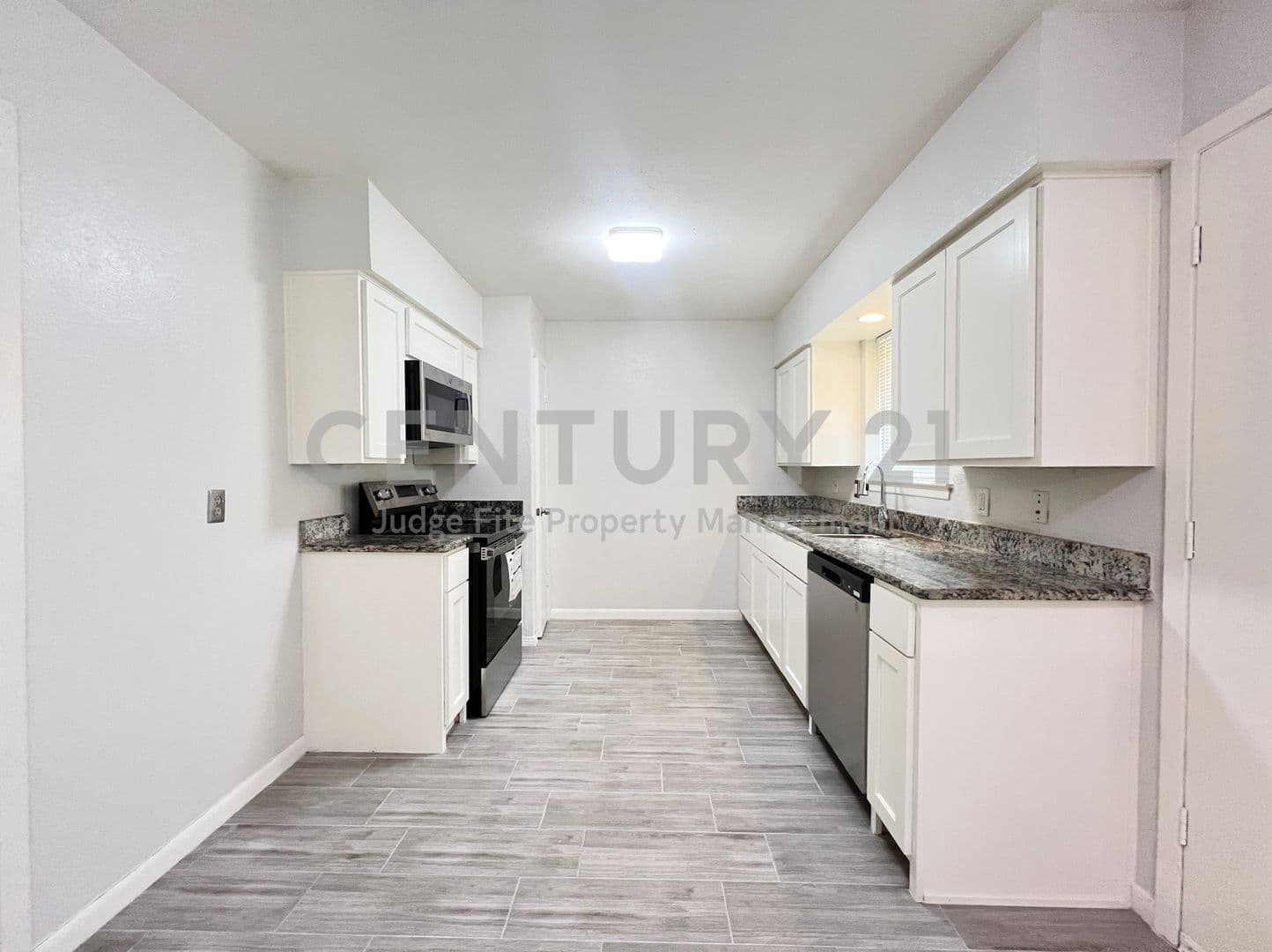 Irving House: 2121 Spanish Trail