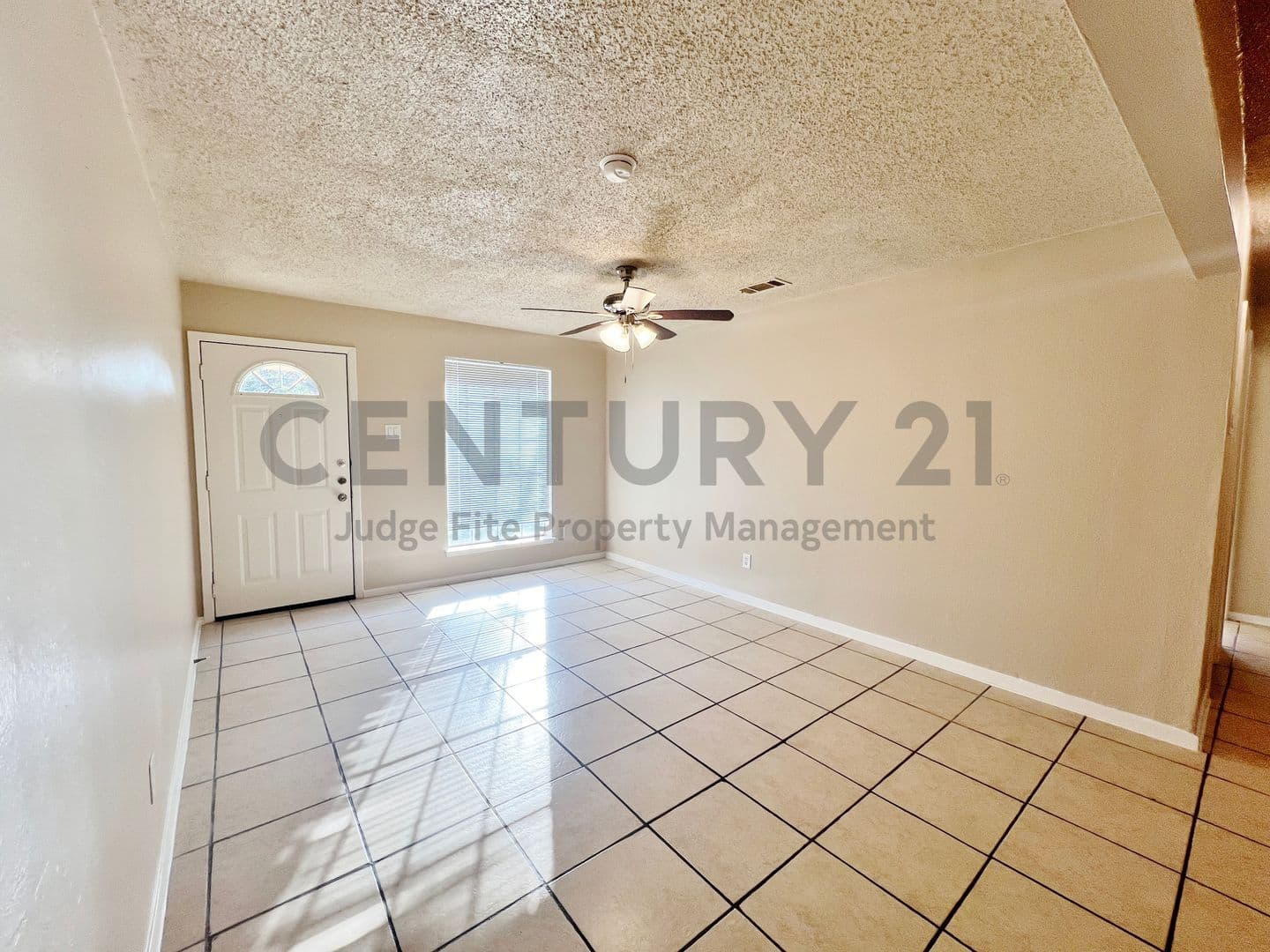 Duncanville House: 219 Rockaway Drive
