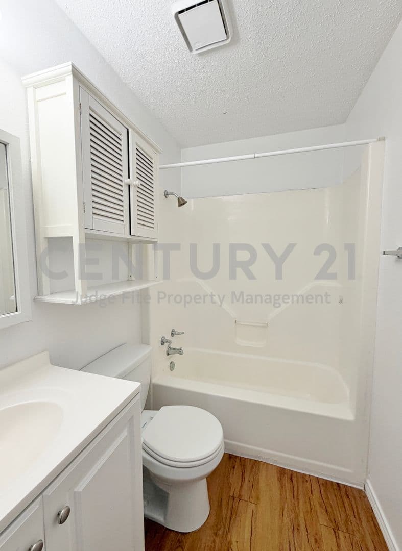 Sachse House: 3914 William Street