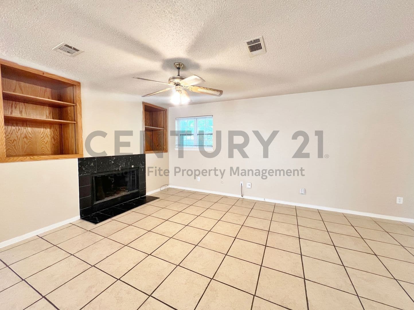 Duncanville House: 219 Rockaway Drive