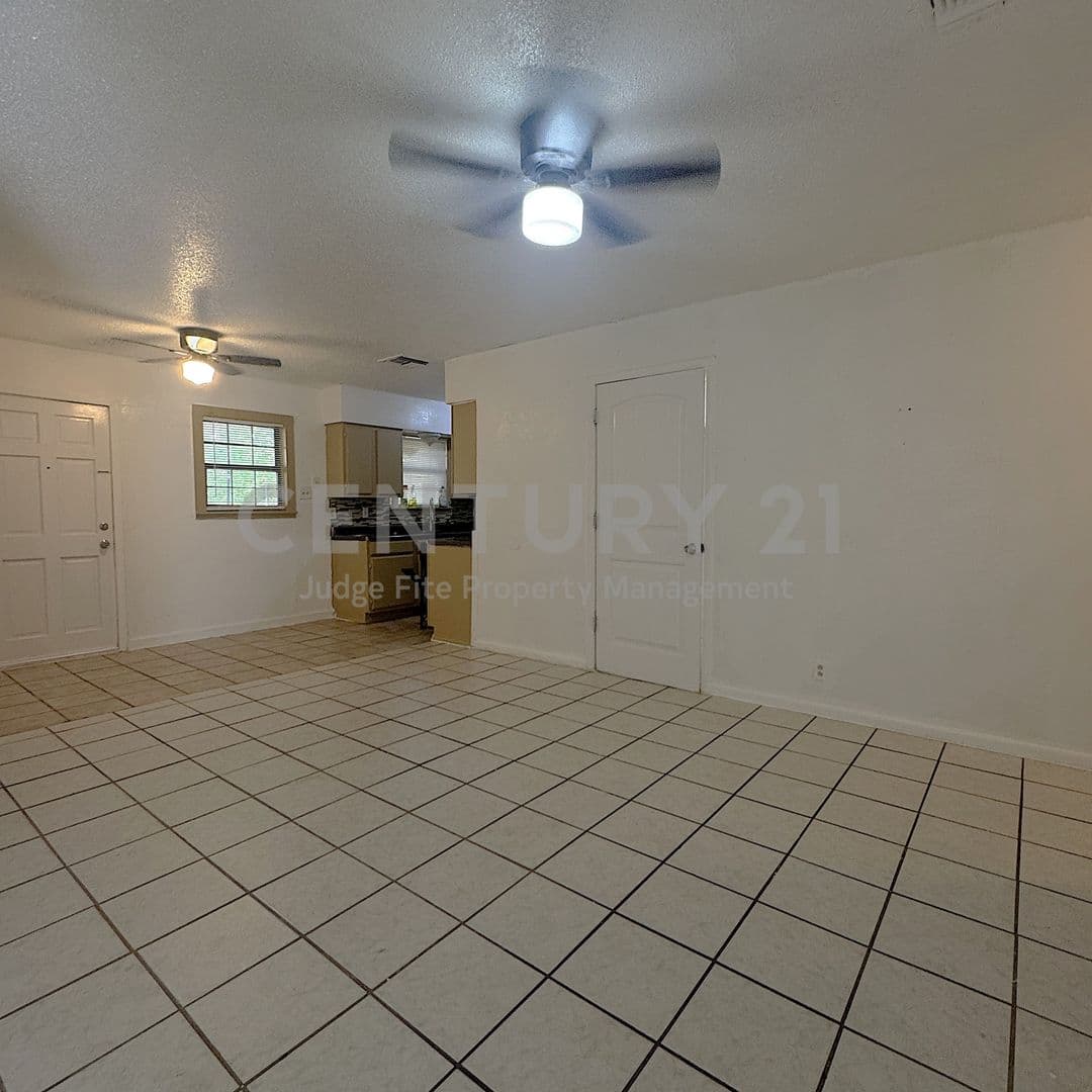 Terrell House: 1320 S. Rockwall Avenue