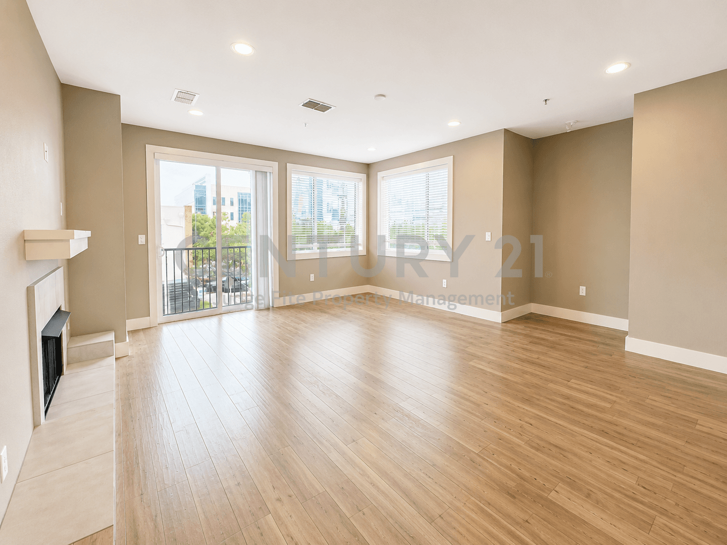 Fort Worth Condo: 1320 May Street #200