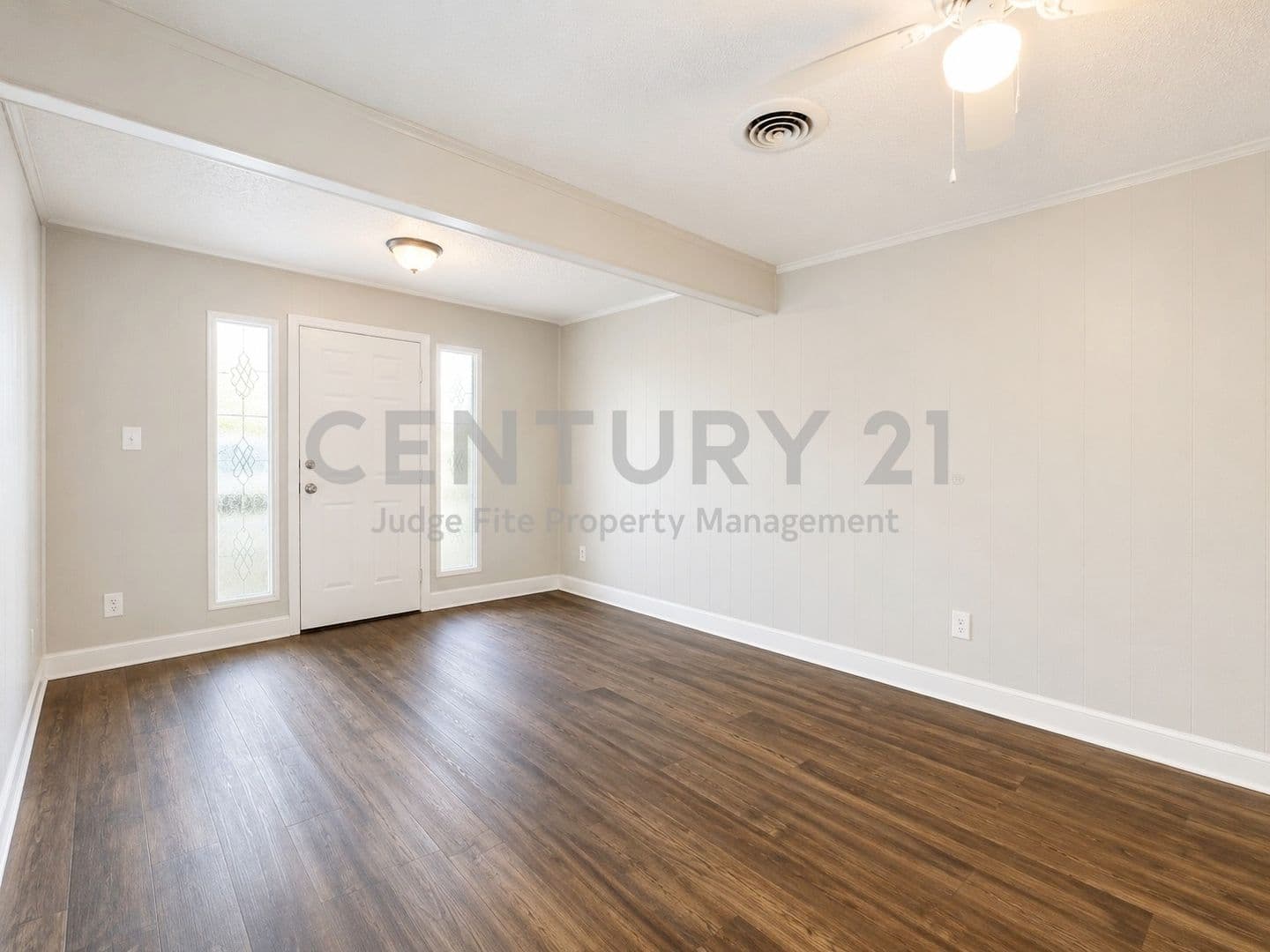 Fort Worth House: 5301 Mansel Lane
