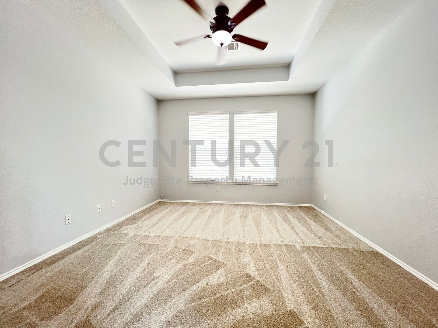 Roanoke House: 15465 Adlong Drive