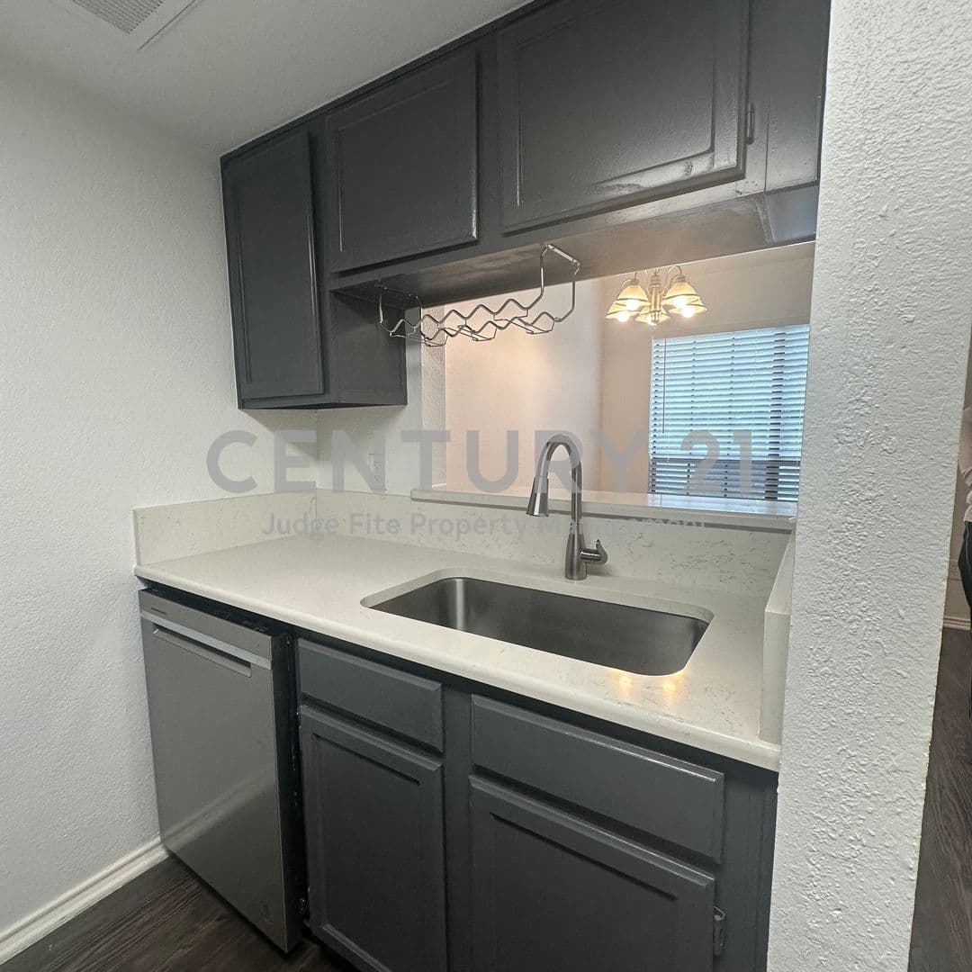 Coppell Condo: 449 Harris Drive #101J